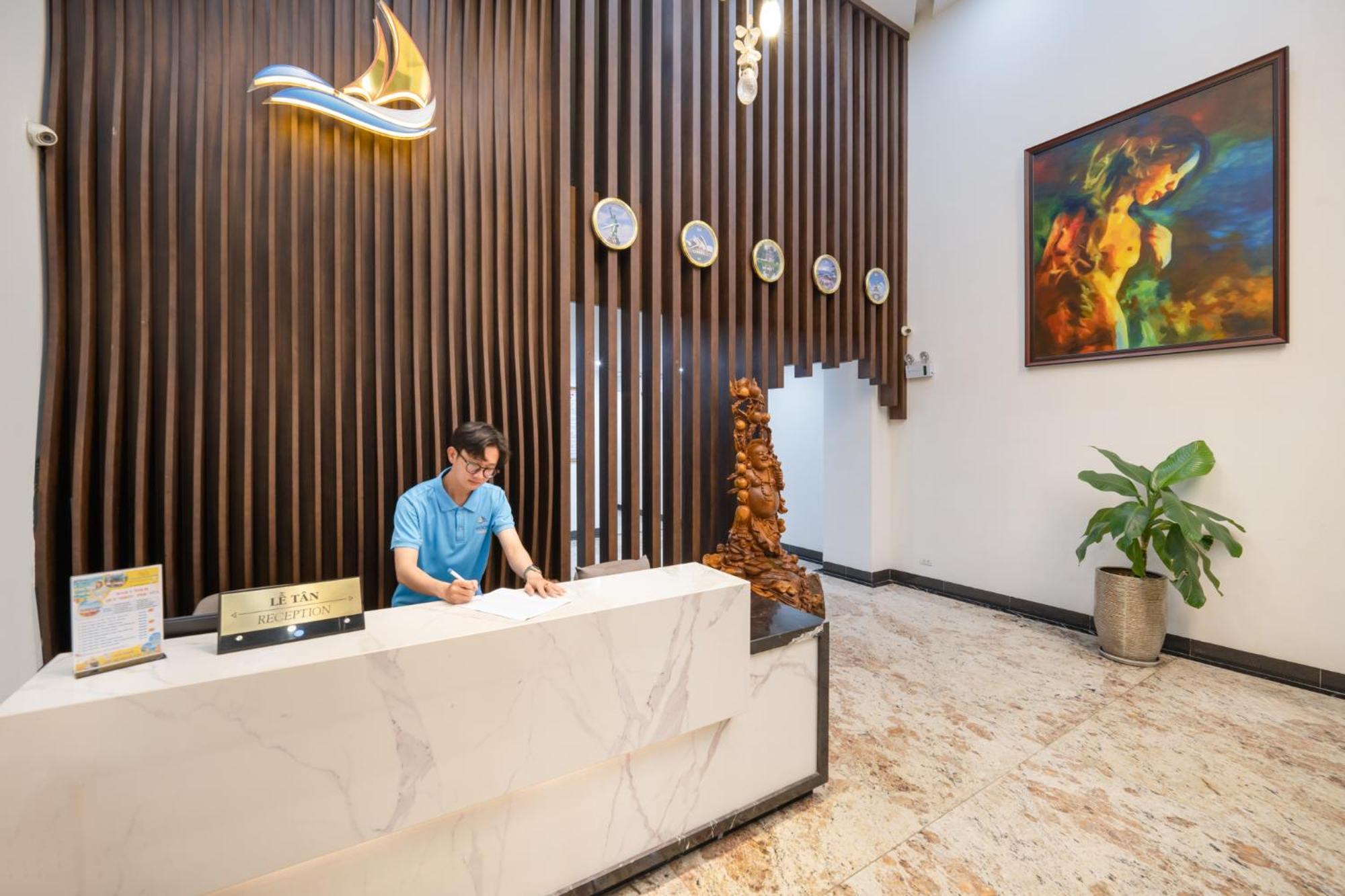 Nt Hotel Куи Нхон Екстериор снимка